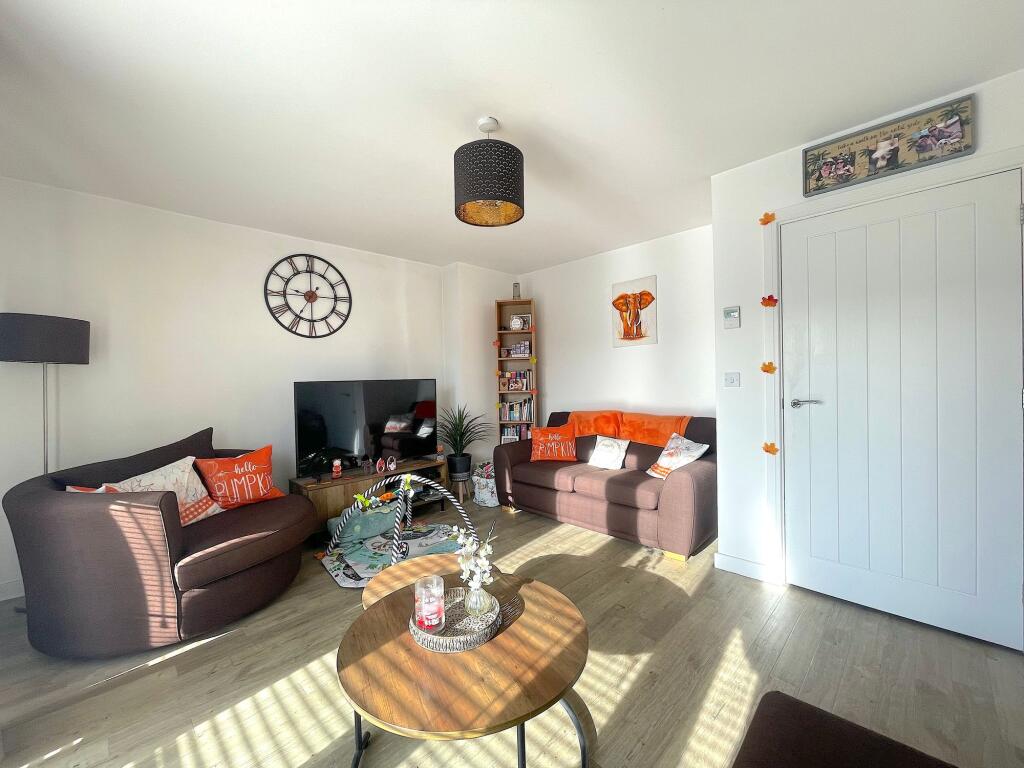 Living Room (1)