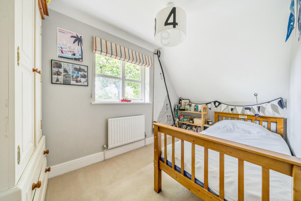 1295440-19-682df2...