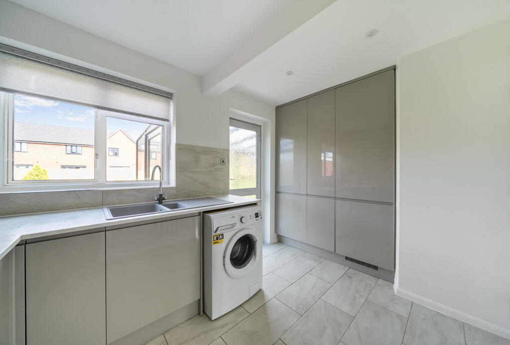 1357400-9-68d400d...