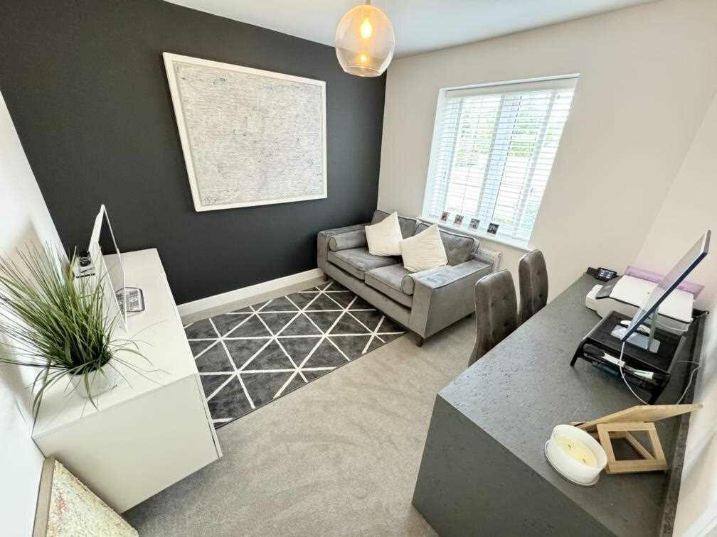 Office / Snug