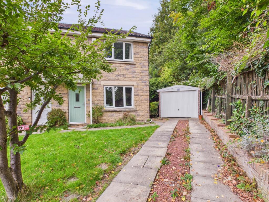 CAM04233G0-PR0031-STILL023