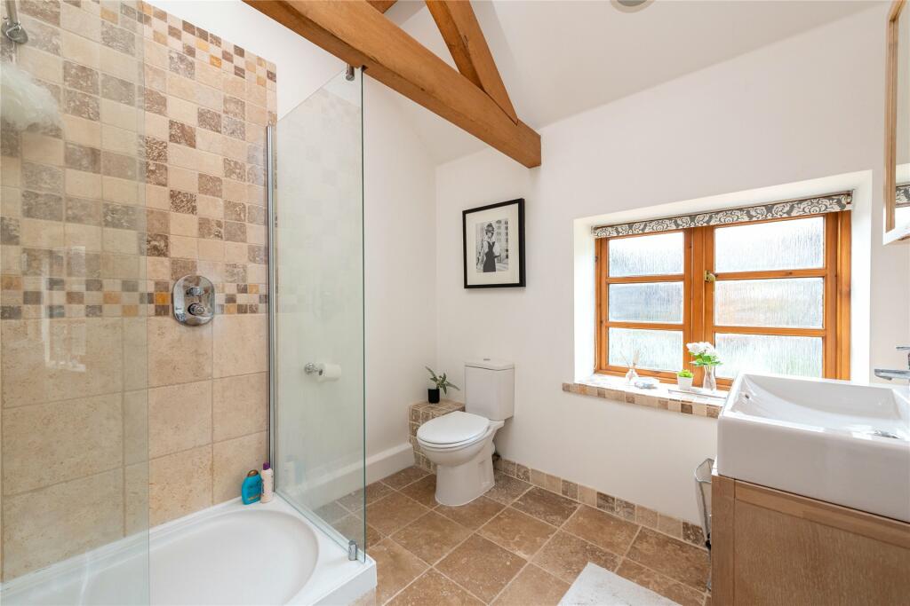 Bedroom Two En Suite