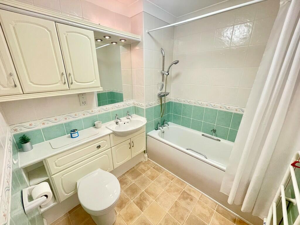 19 Pegasus Court ...