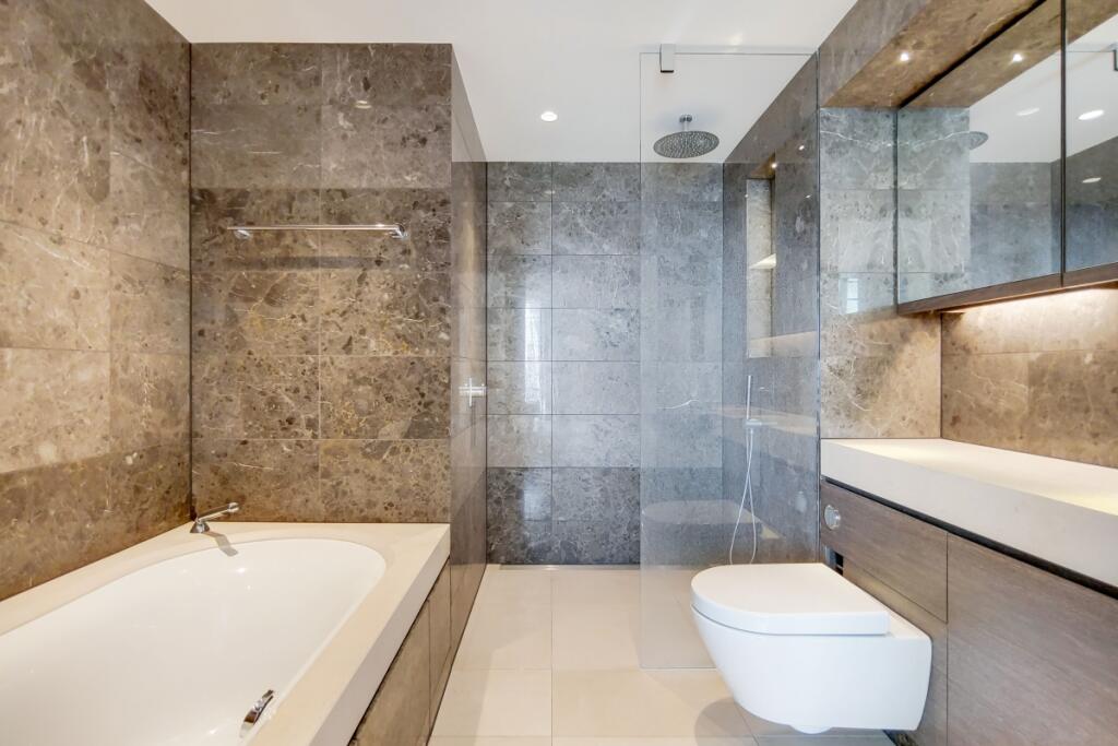 Master Ensuite-48