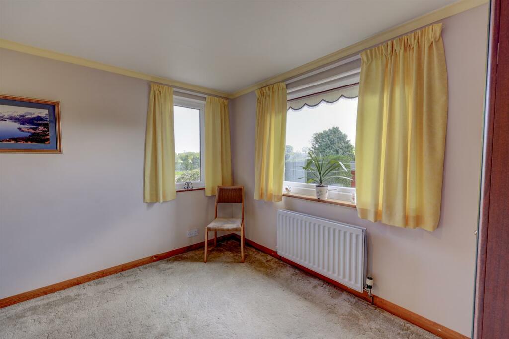 Downstairs Bedroom (Four)/Study
