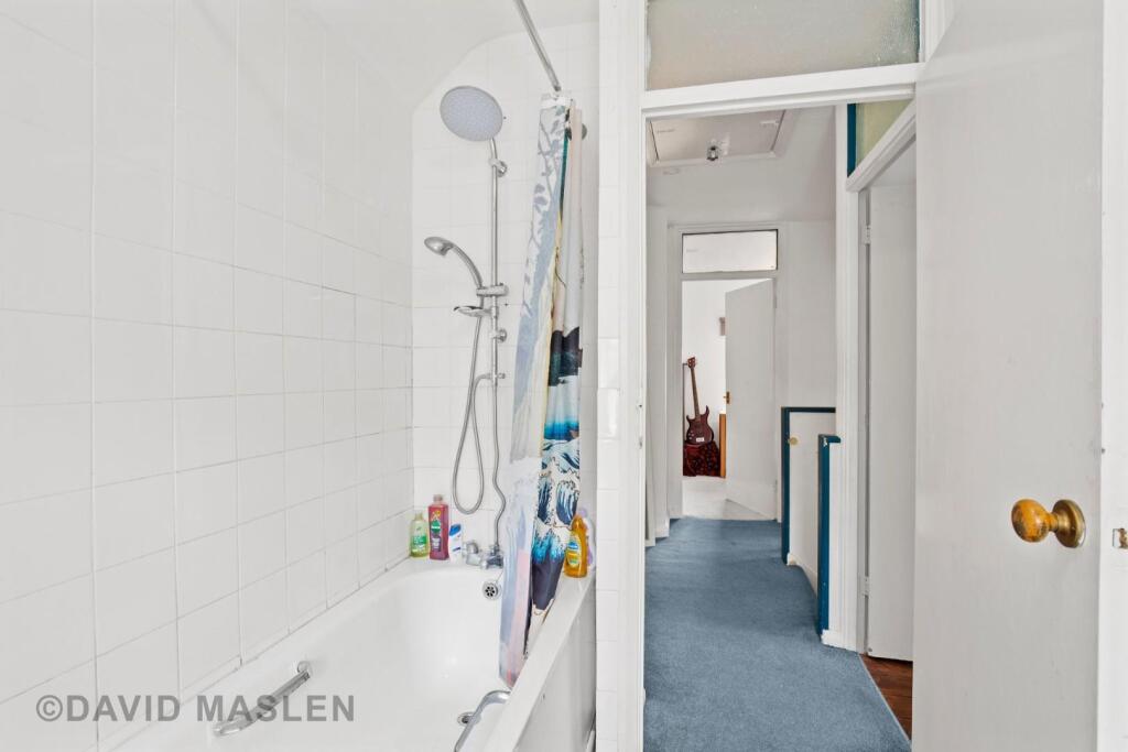 bathroom.jpeg
