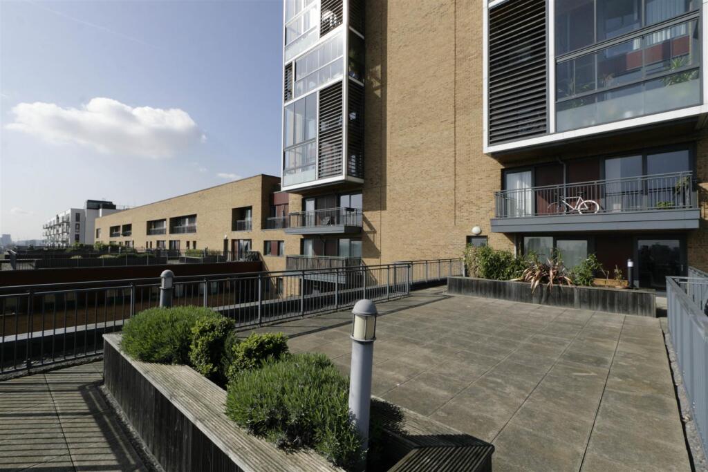 Communal Roof Terrace