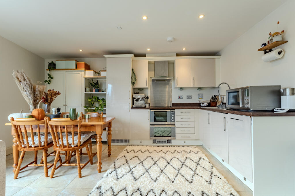 Kitchen Dining Area