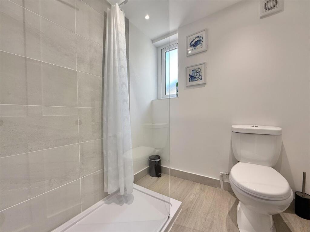 Family Shower Room.jpeg