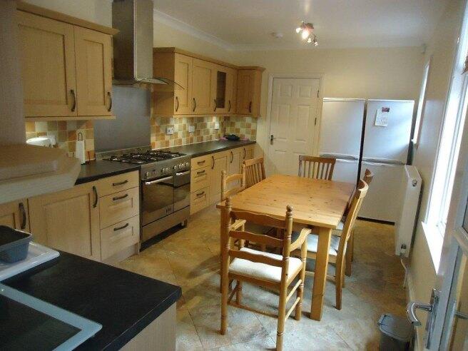 park-road-west-wv1-4pl-914569
