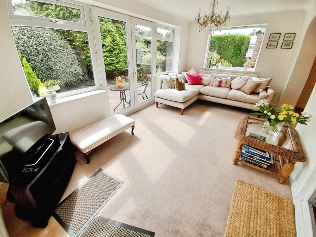 pbox-living_room-323136.jpg