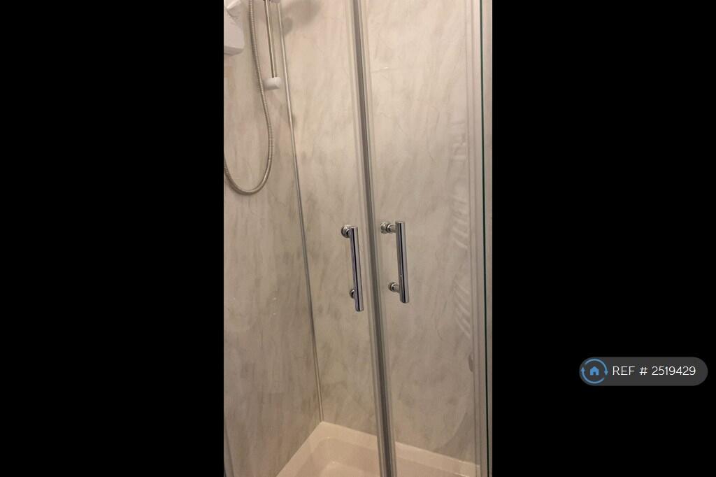Shower Cubicle