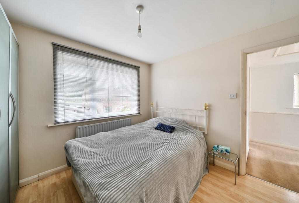 1315389-8-685a891...