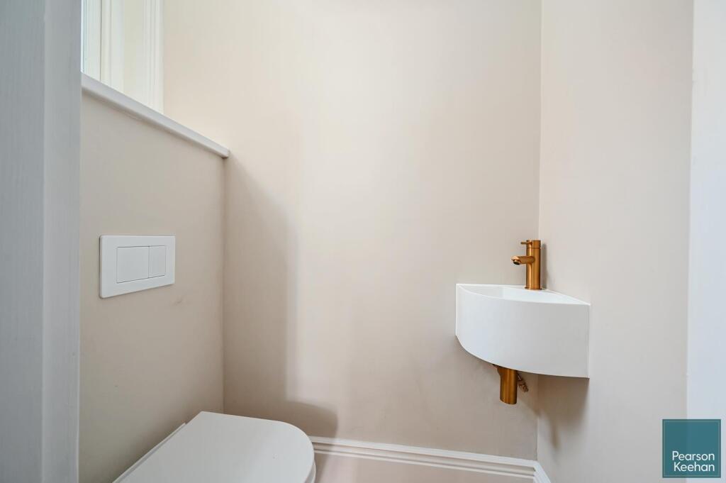 GFF 11 third Avenue, BN3 (24).jpg