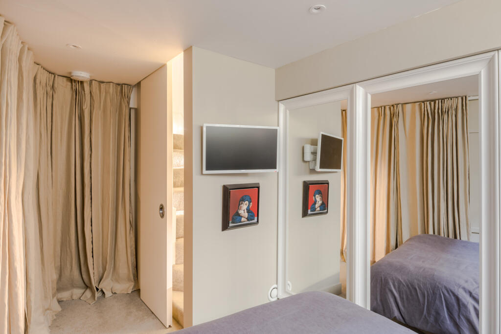 228542 - The Wee House-3.jpg