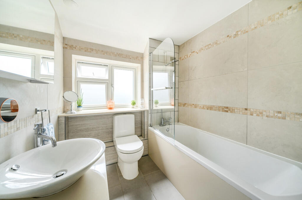 1299464-15-683724...