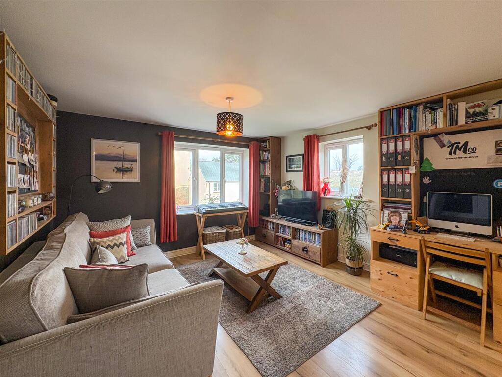 Kitchen/diner/lounge