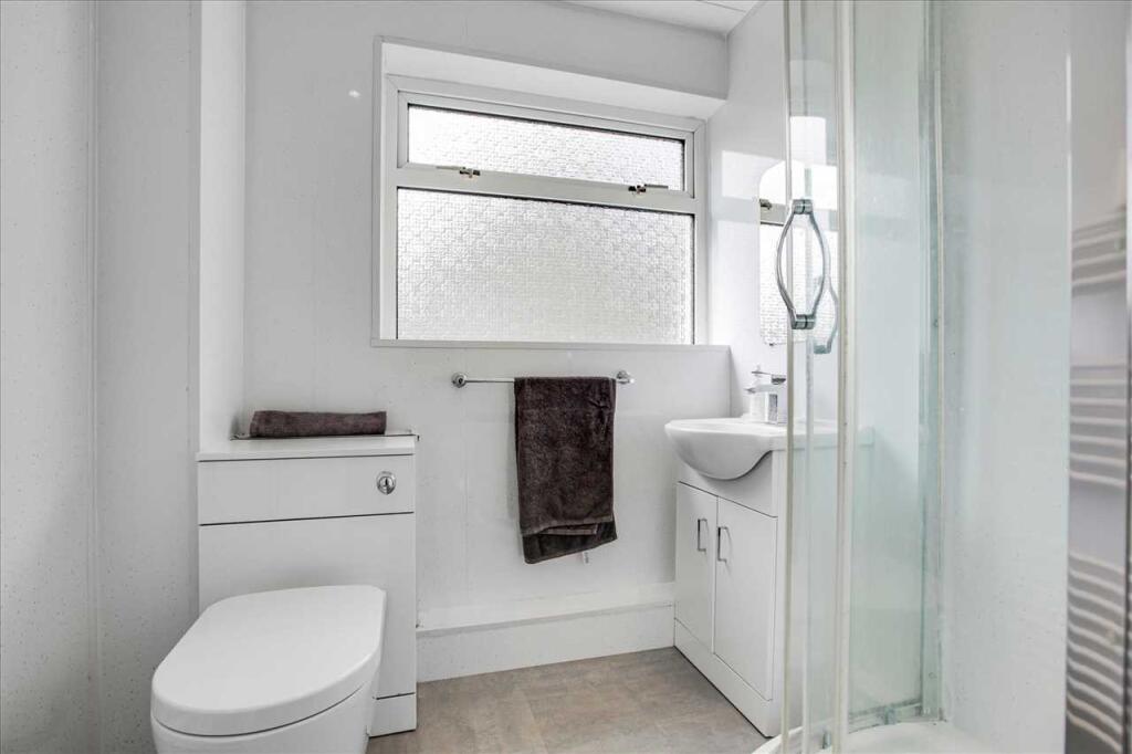 Shower Room (1)