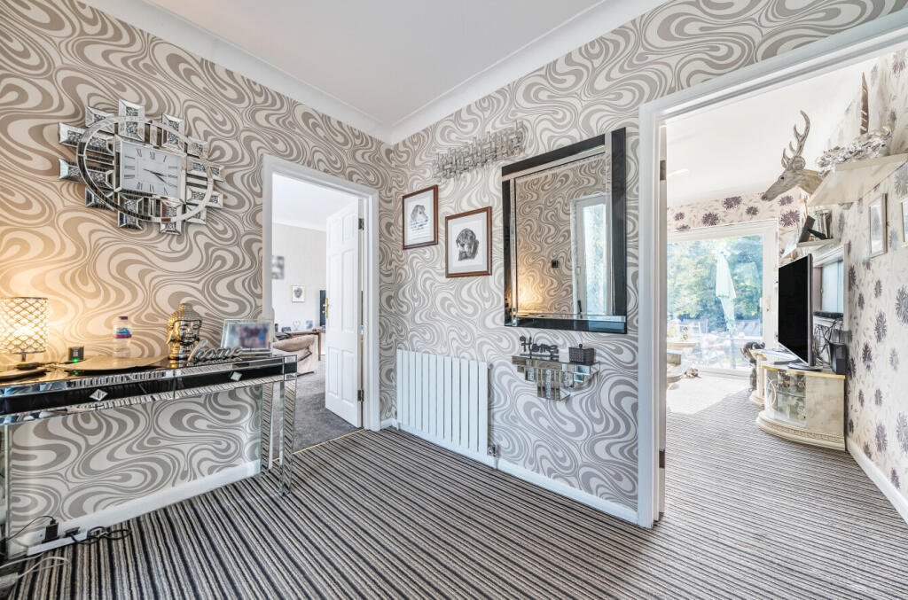 1342634-3-68a6428...