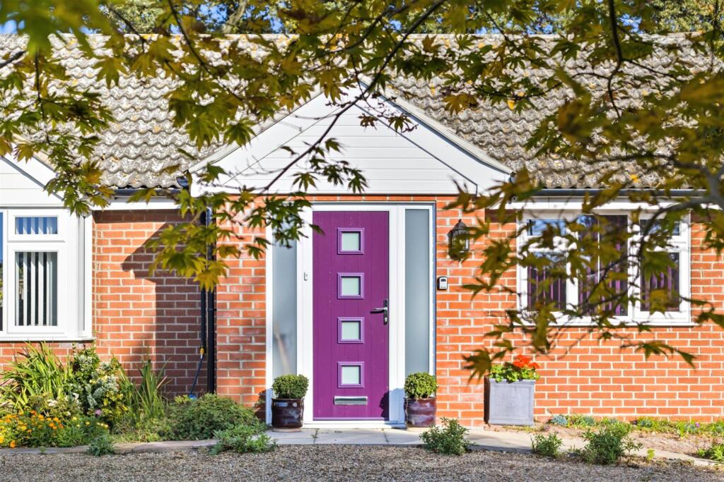 16 Kingfisher Crescent.jpg