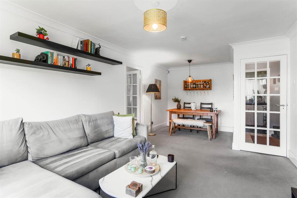 1543664549 - 8.jpg