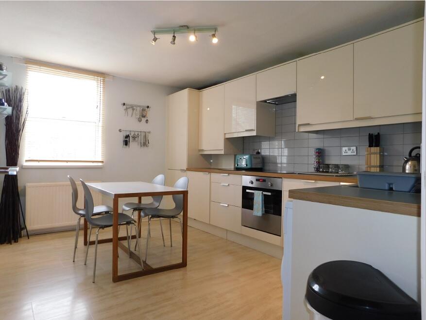 5208-20210415143655-4784-20200810134834-blackfriars-edinburgh-eh1-zone-letting-5