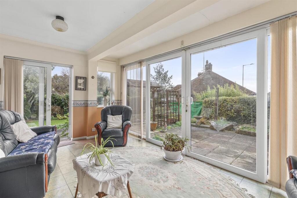 84 Totteridge Lane, HP13 7PZ-11.jpg