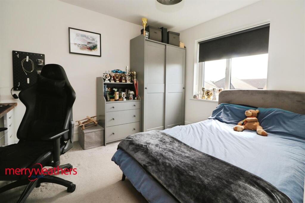 REAR BEDROOM