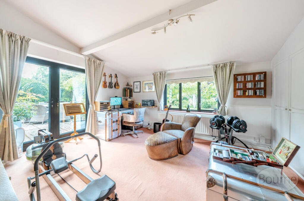 65aa2d4e-1f3e-447...