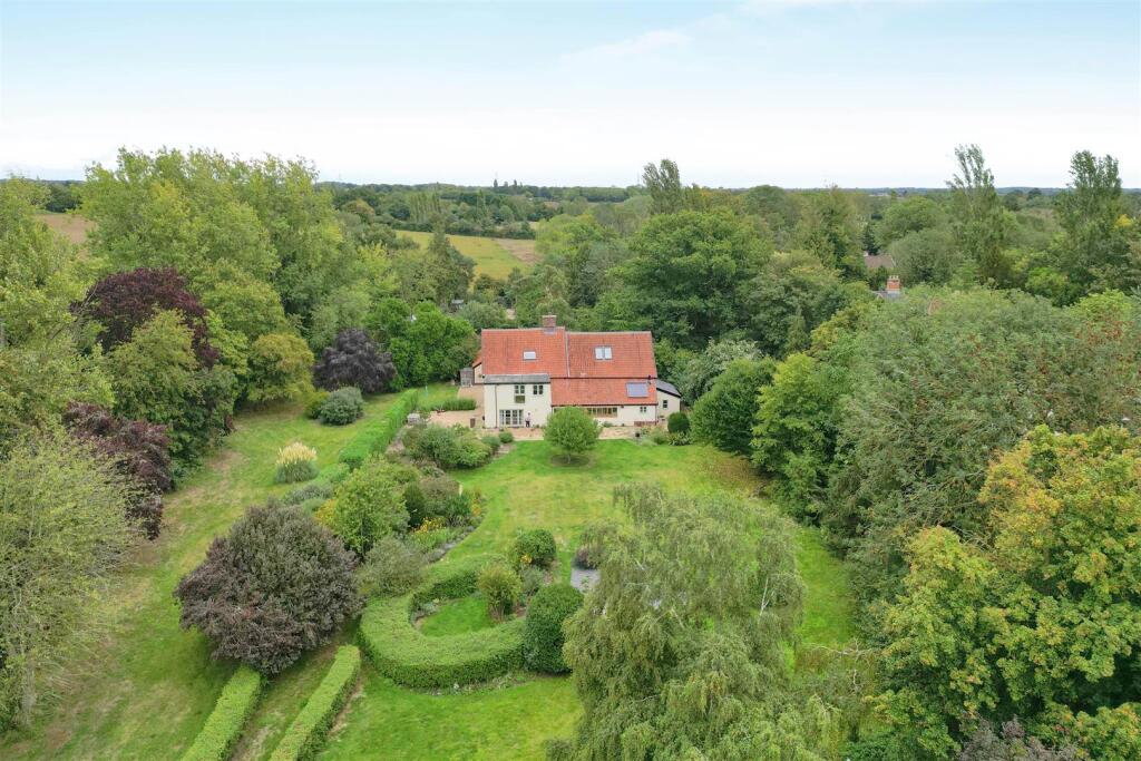 Drone Edited Upper Street 1.jpg