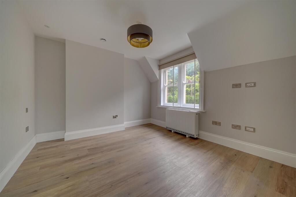 6b Queens Drive (6).jpg