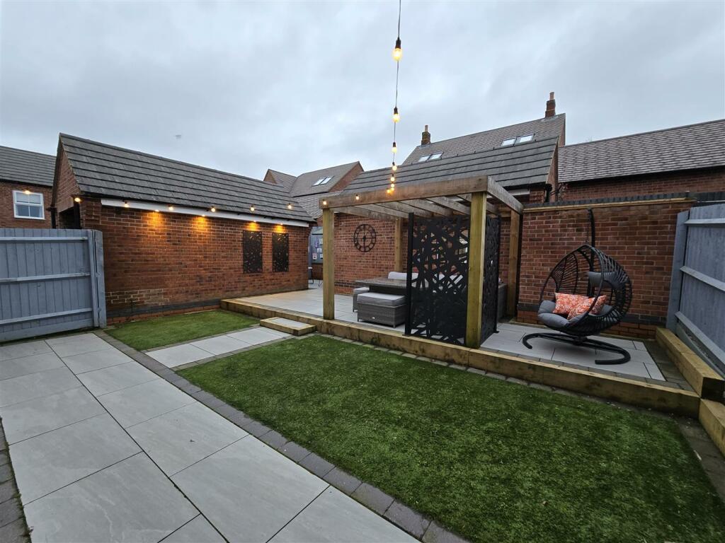 7 Fern Close, Coalville