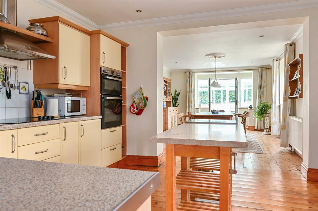 St.Helens View - Parsonage Lane - TN35 4SH (11).jp