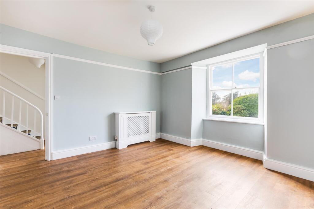 Regent Terrace 1-31.jpg