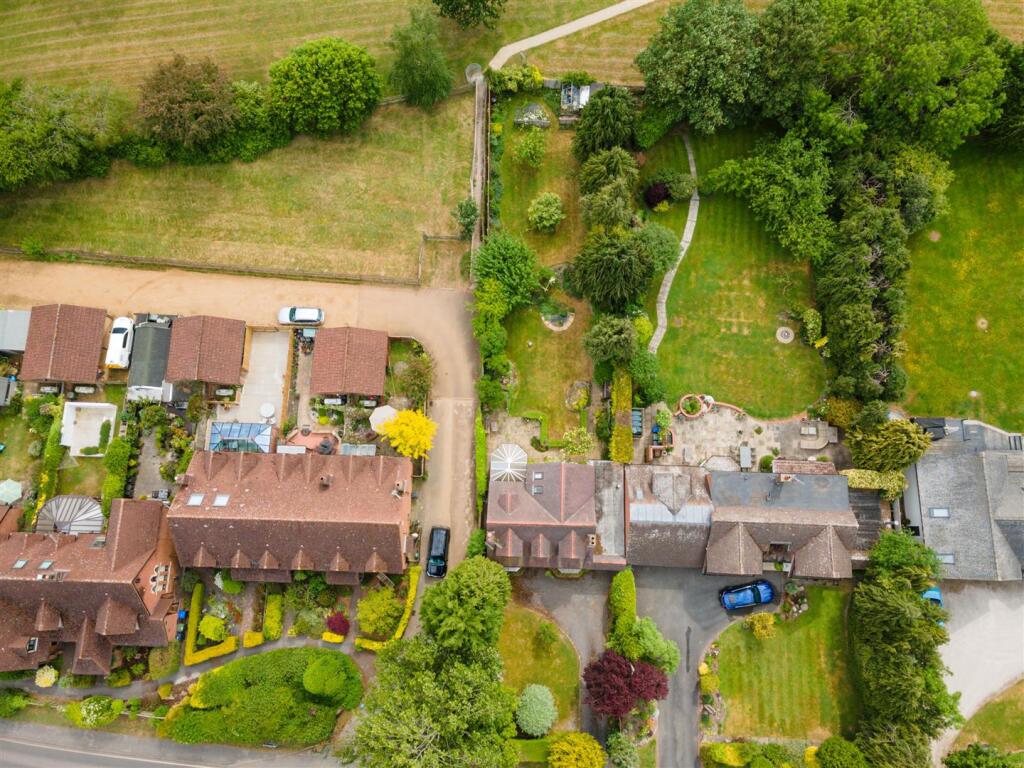 Claredon Cottage_6.jpg