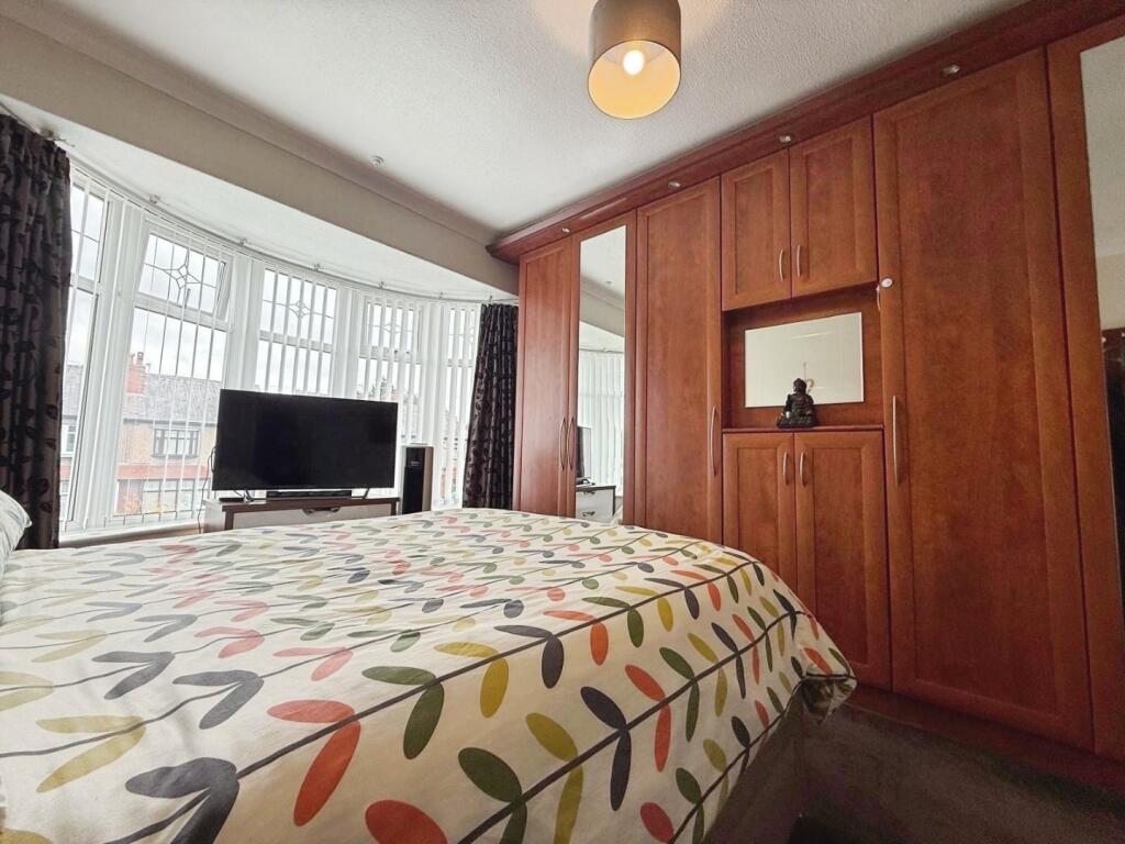 pbox-bedroom-325206.jpg