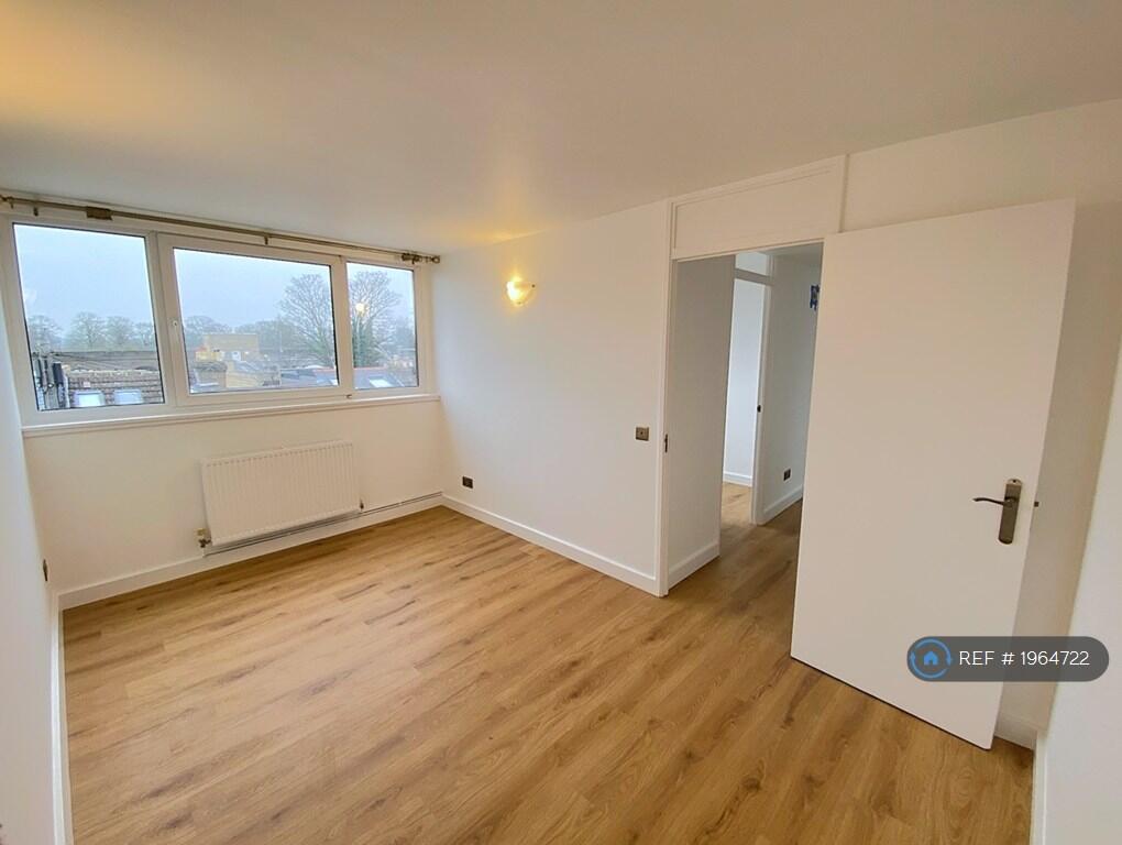 Bedroom 1 (Double)
