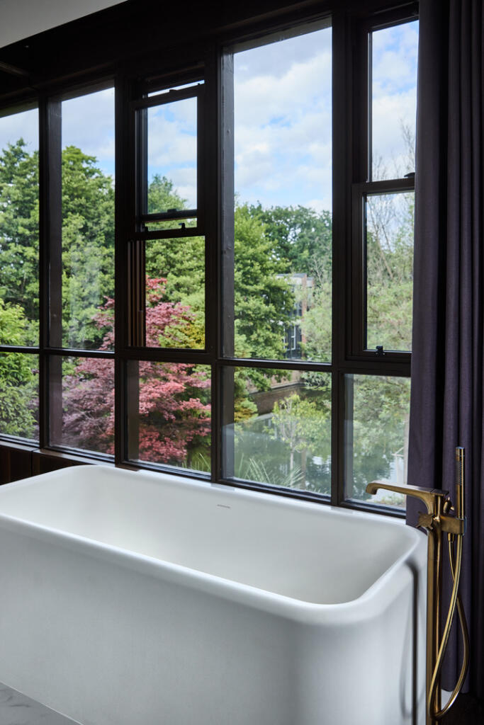 298353 - DGLA4511.jpg