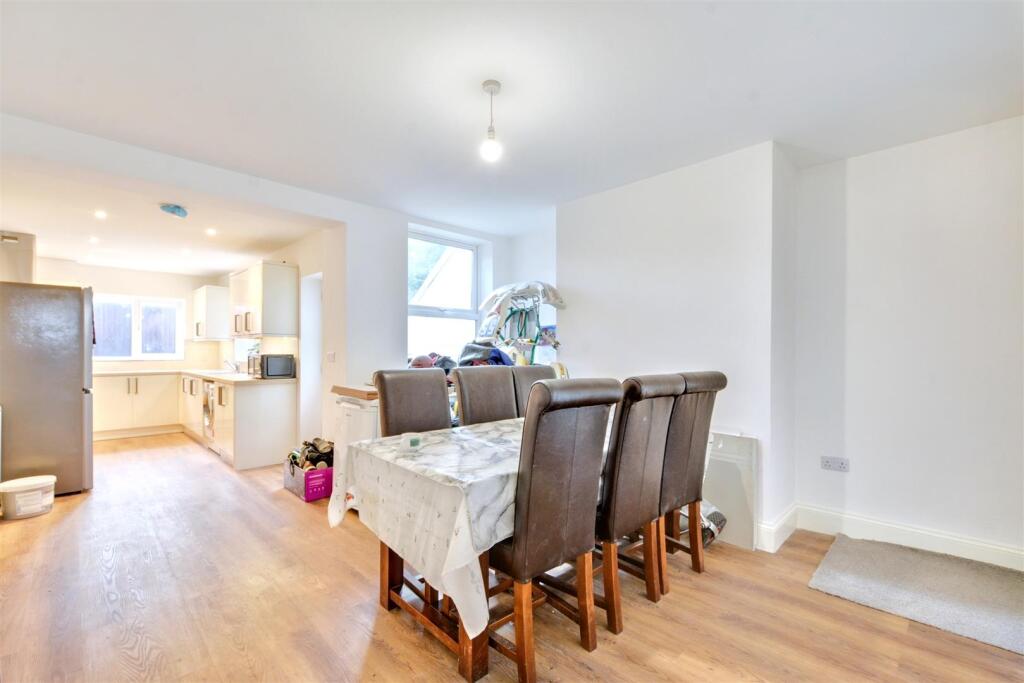 Dining Room_3.jpeg