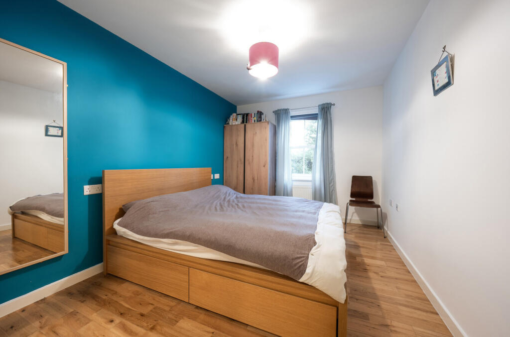 1377364-18-691220...