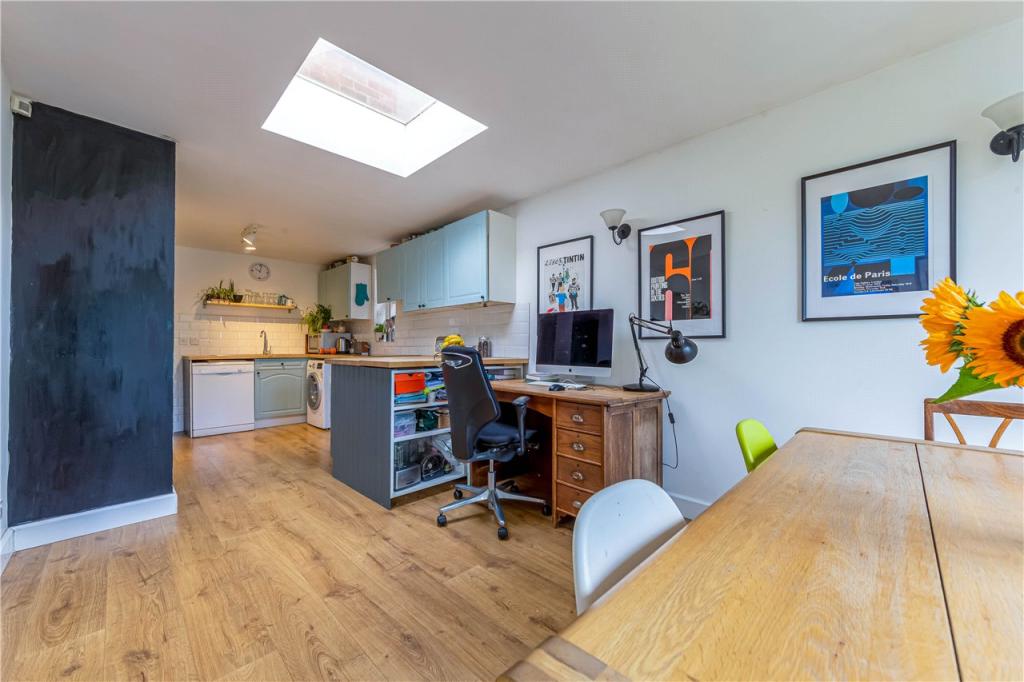 Kitchen/Dining