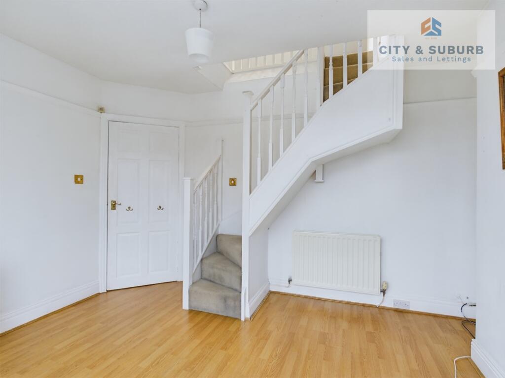 CAM01351G0-PR0140-STILL003