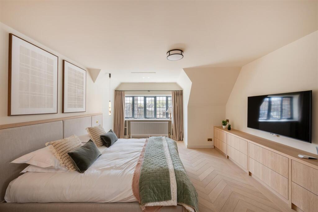 Flat 5 Walton House Hi-20.jpg