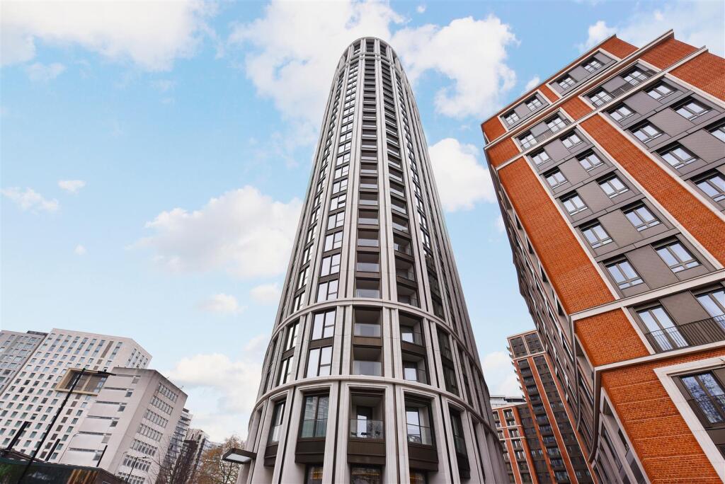 1601 Westmark Tower (1).JPG