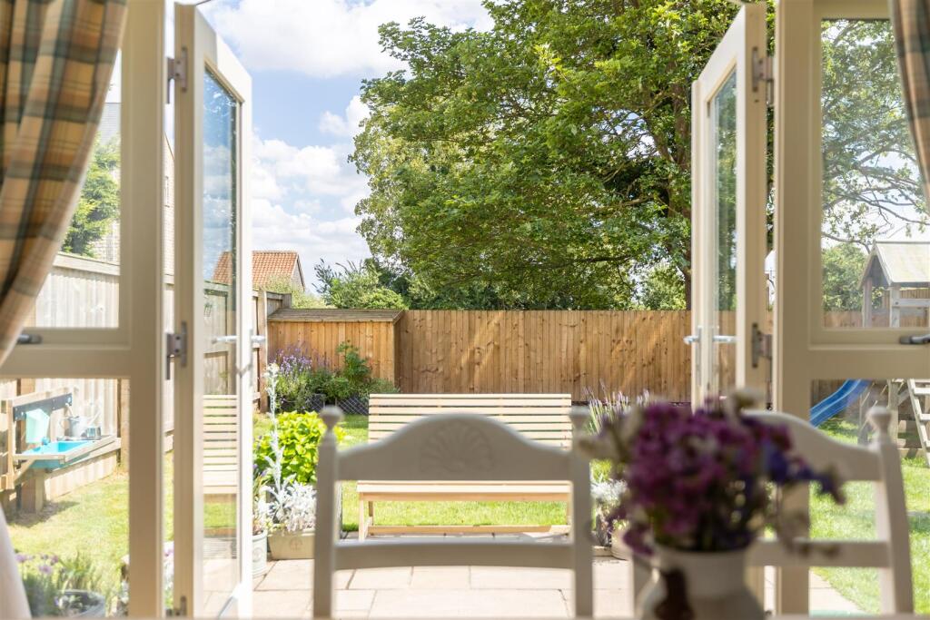 Pasture Cottages 2 Kitchen Dining Room-5.jpg