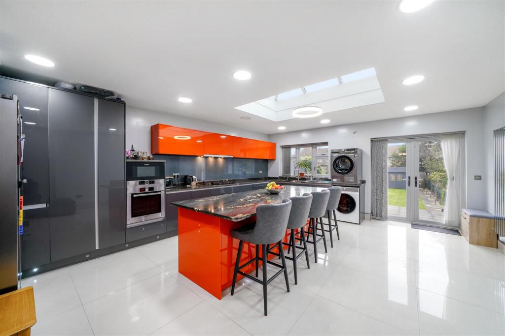 56 Ennismore Avenue - SQLzkJB6iwG60BqLtPUc.jpg