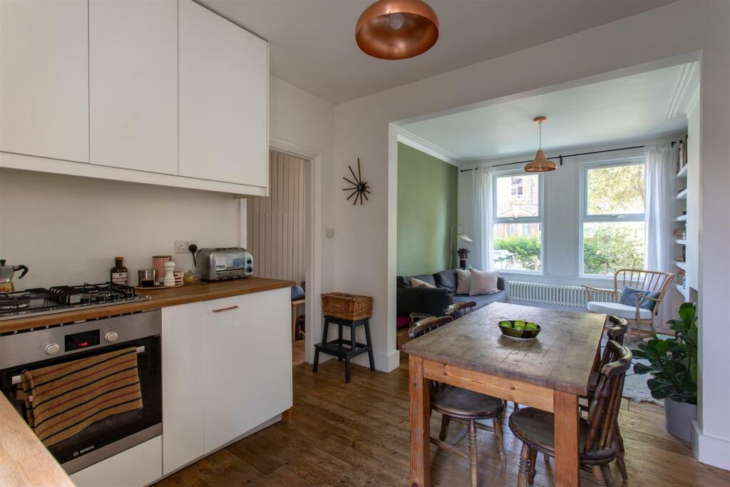 Hibbert Road, E17