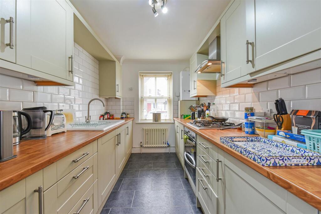Fitted Kitchen