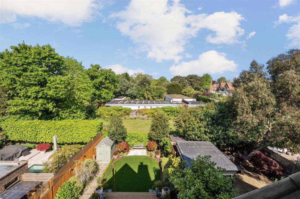 54 RIDGEWAY,12.jpg
