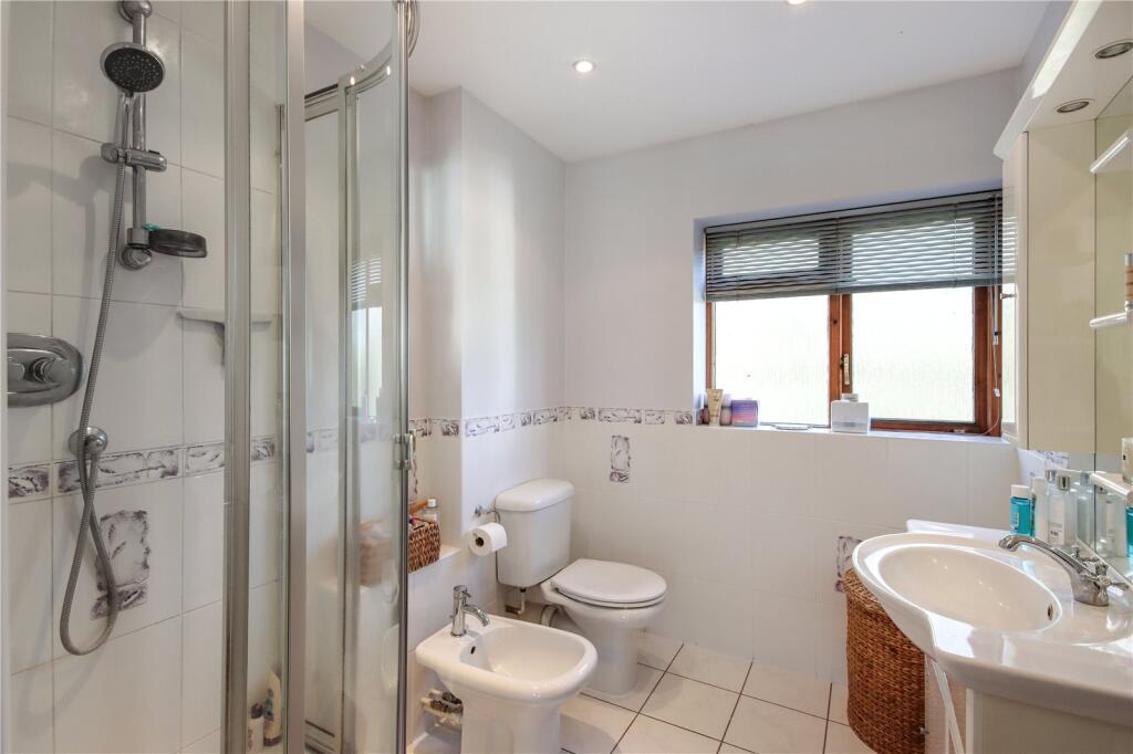 Ensuite
